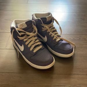 Nike Dunk High Top